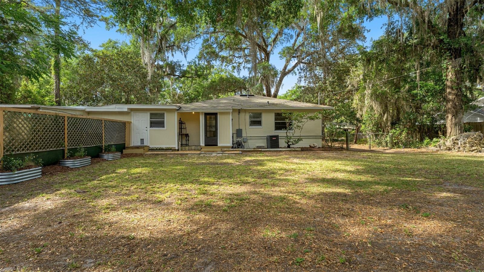 904 NW 14TH AVE, GAINESVILLE, FL, 32601