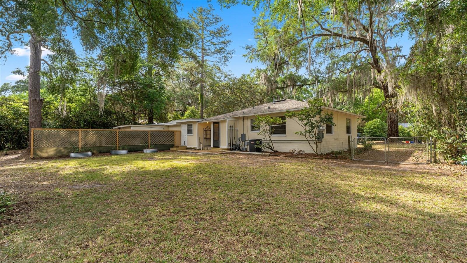 904 NW 14TH AVE, GAINESVILLE, FL, 32601