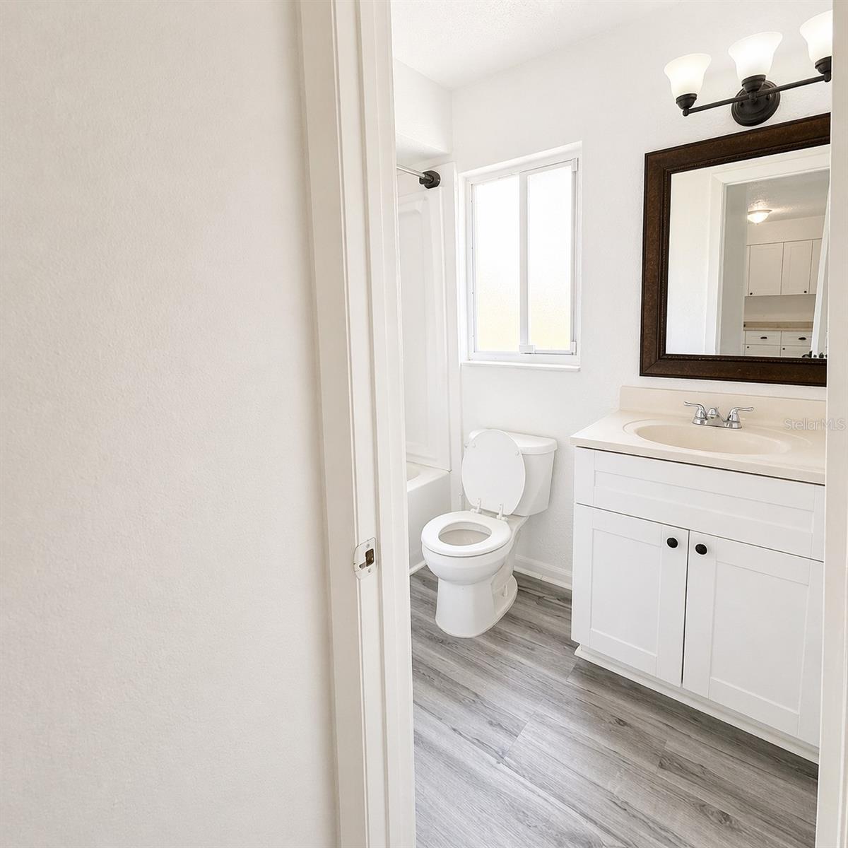 8305 N MARKS ST #B, TAMPA, FL, 33604