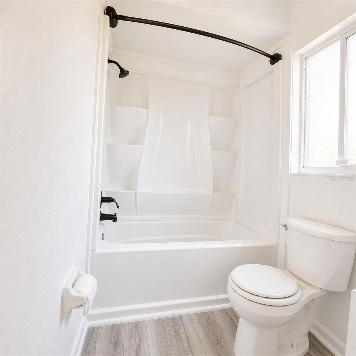 8305 N MARKS ST #B, TAMPA, FL, 33604