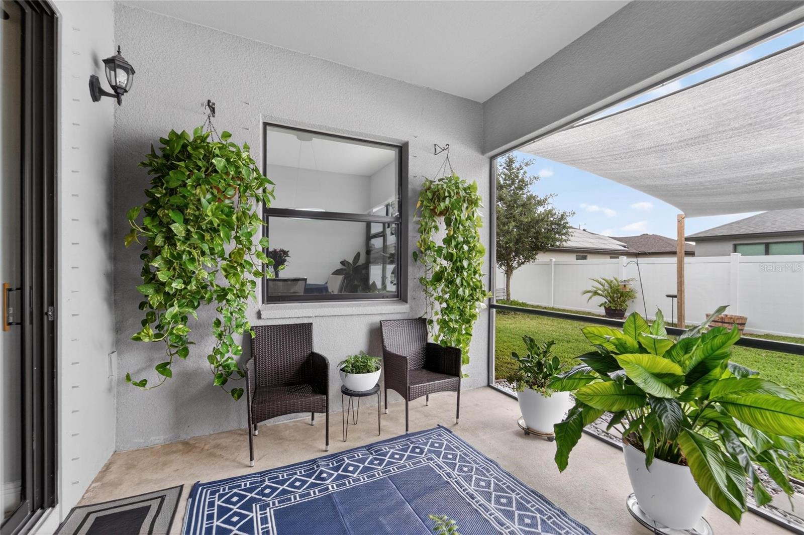 3925 SALIDA DELSOL DR, SUN CITY CENTER, FL, 33573