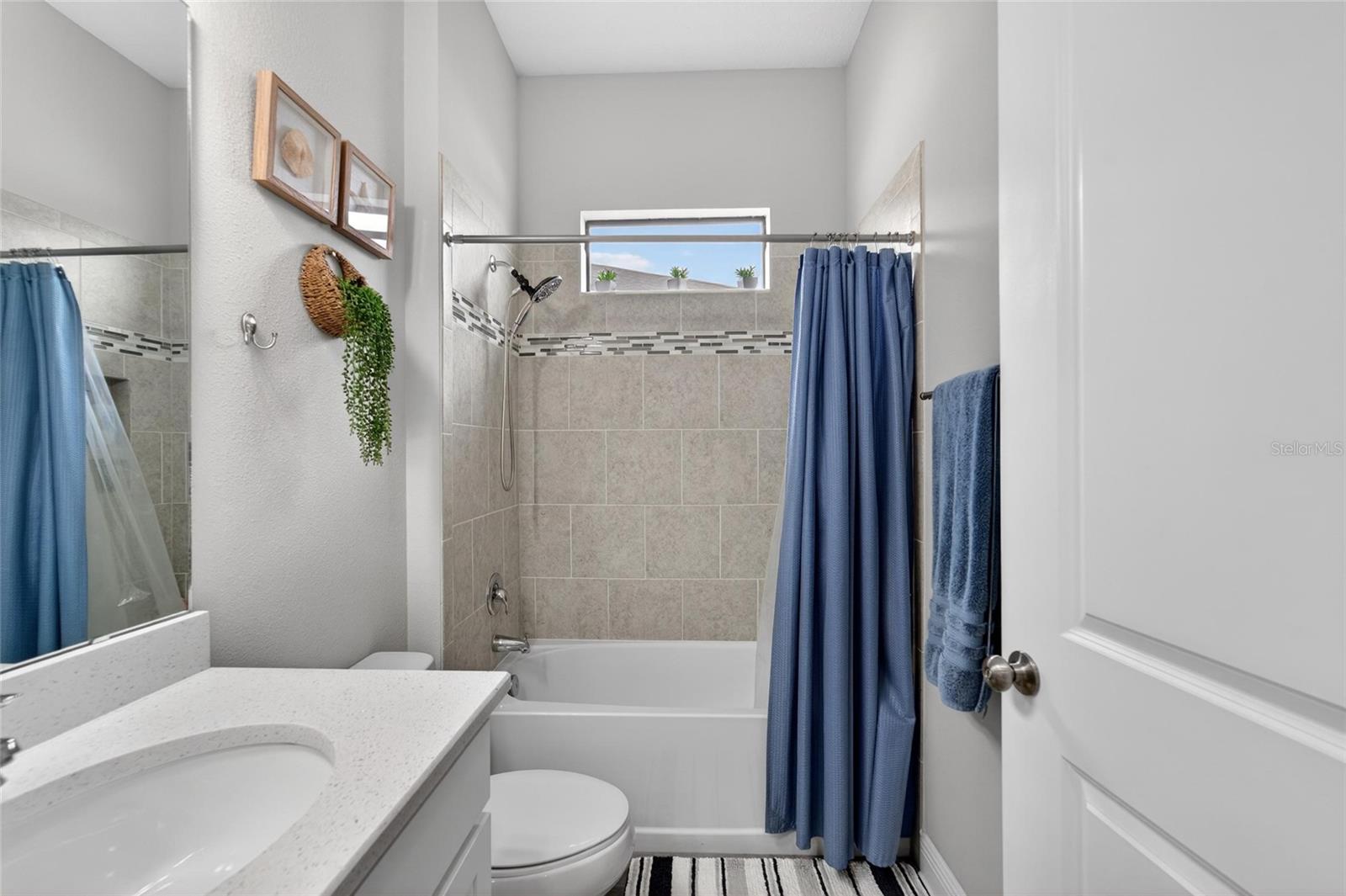 3925 SALIDA DELSOL DR, SUN CITY CENTER, FL, 33573