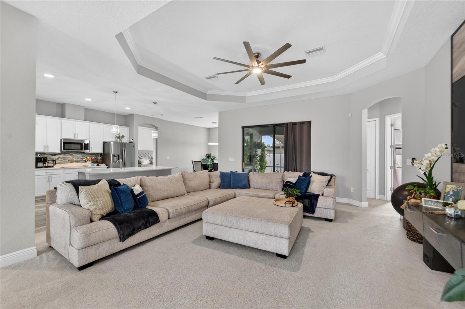 3925 SALIDA DELSOL DR, SUN CITY CENTER, FL, 33573