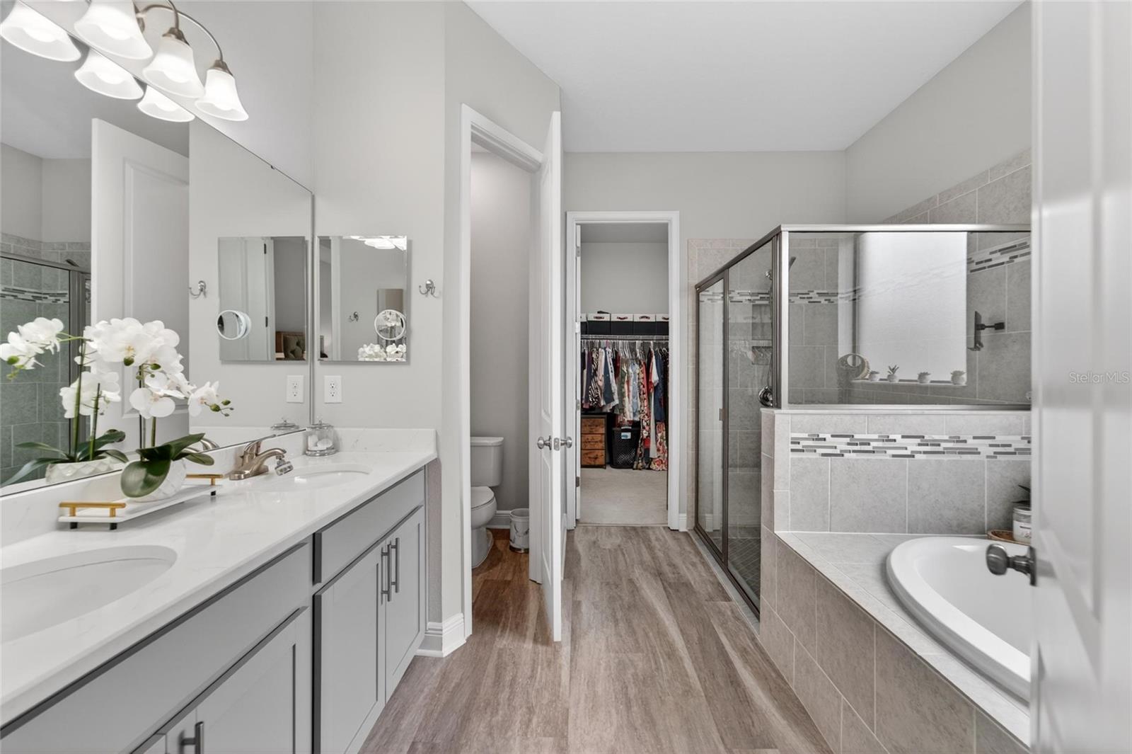 3925 SALIDA DELSOL DR, SUN CITY CENTER, FL, 33573