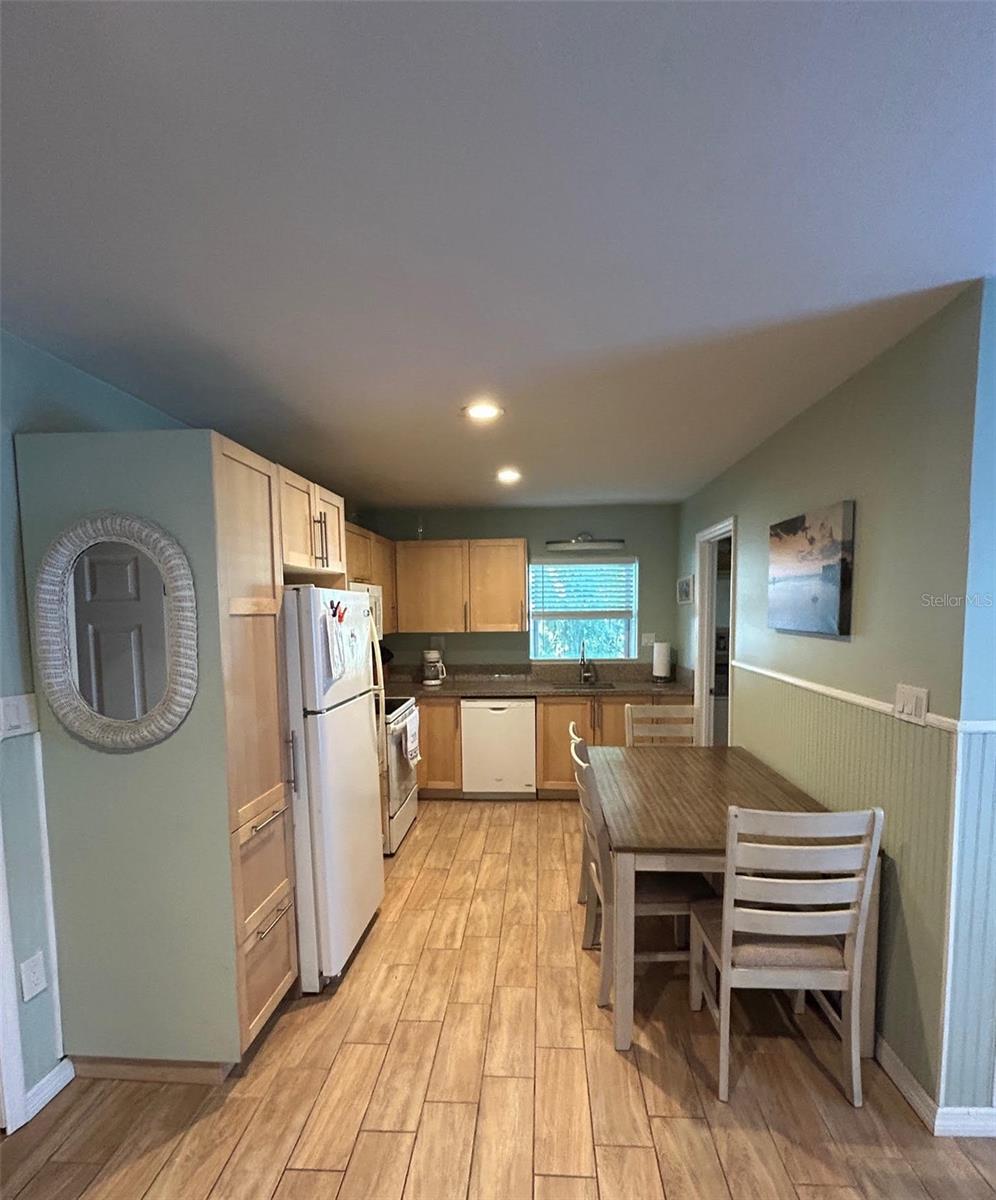 770 BAY ESPLANADE #2, CLEARWATER BEACH, FL, 33767