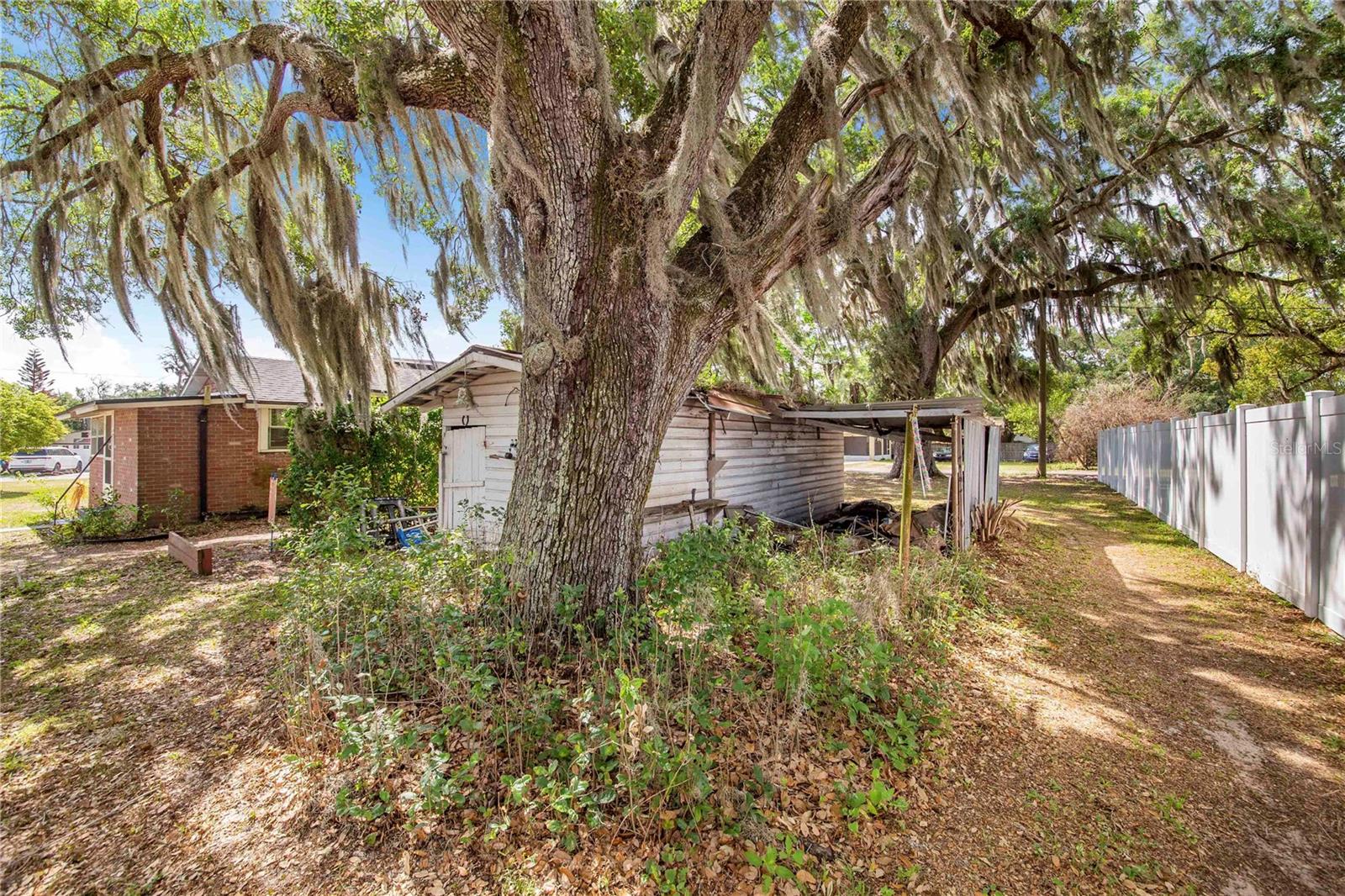 1104 LAKE AVE, HAINES CITY, FL, 33844