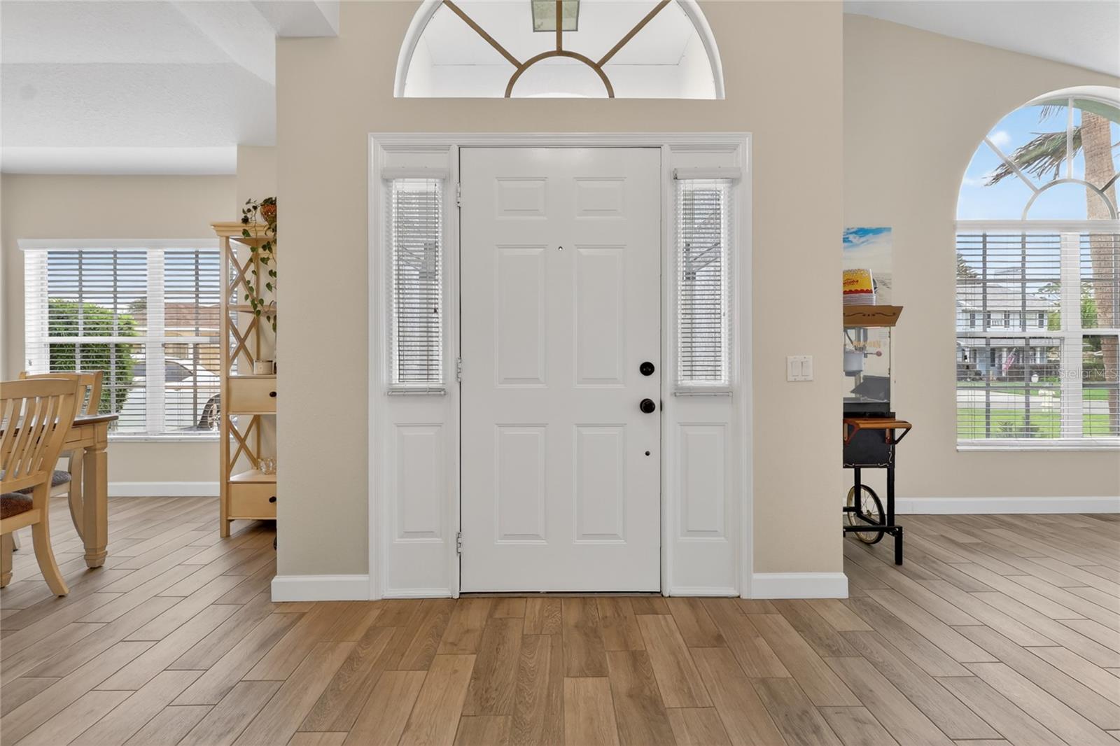 737 SANTA MARIA DR, WINTER HAVEN, FL, 33884