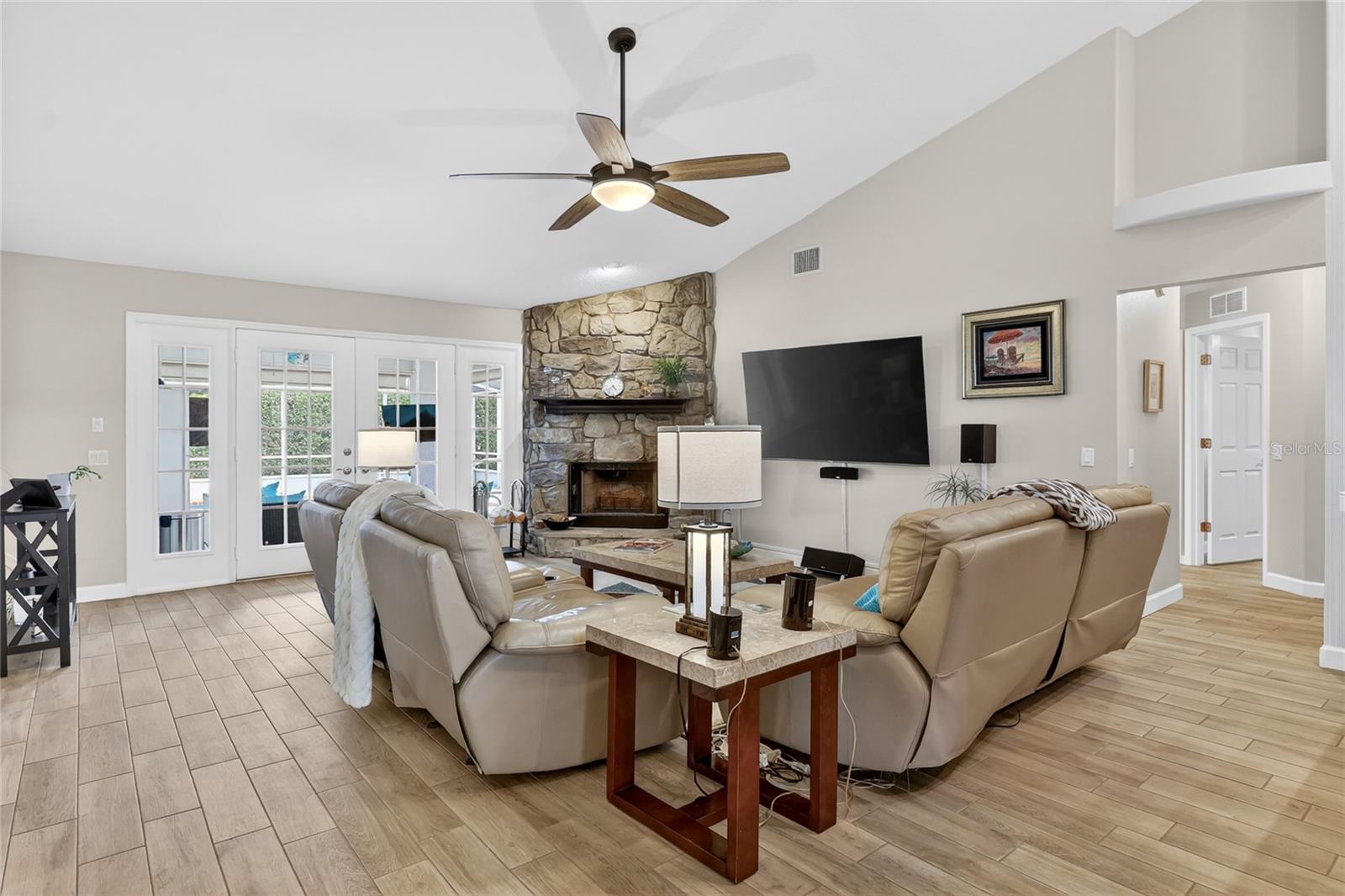 737 SANTA MARIA DR, WINTER HAVEN, FL, 33884