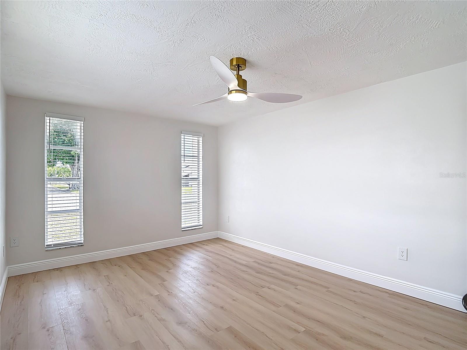 8635 GUM TREE AVE, NEW PORT RICHEY, FL, 34653