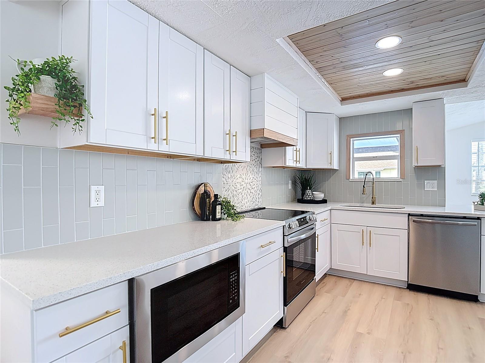 8635 GUM TREE AVE, NEW PORT RICHEY, FL, 34653