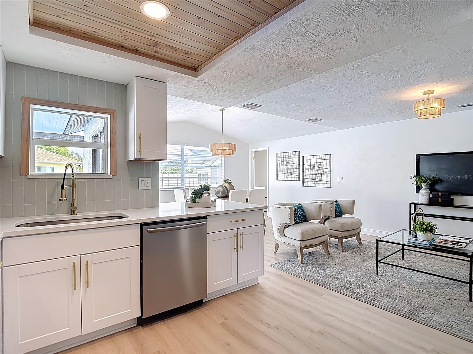 8635 GUM TREE AVE, NEW PORT RICHEY, FL, 34653