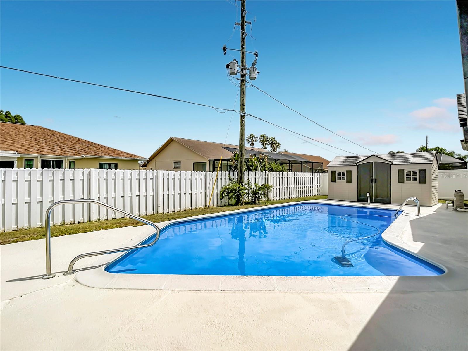 8635 GUM TREE AVE, NEW PORT RICHEY, FL, 34653