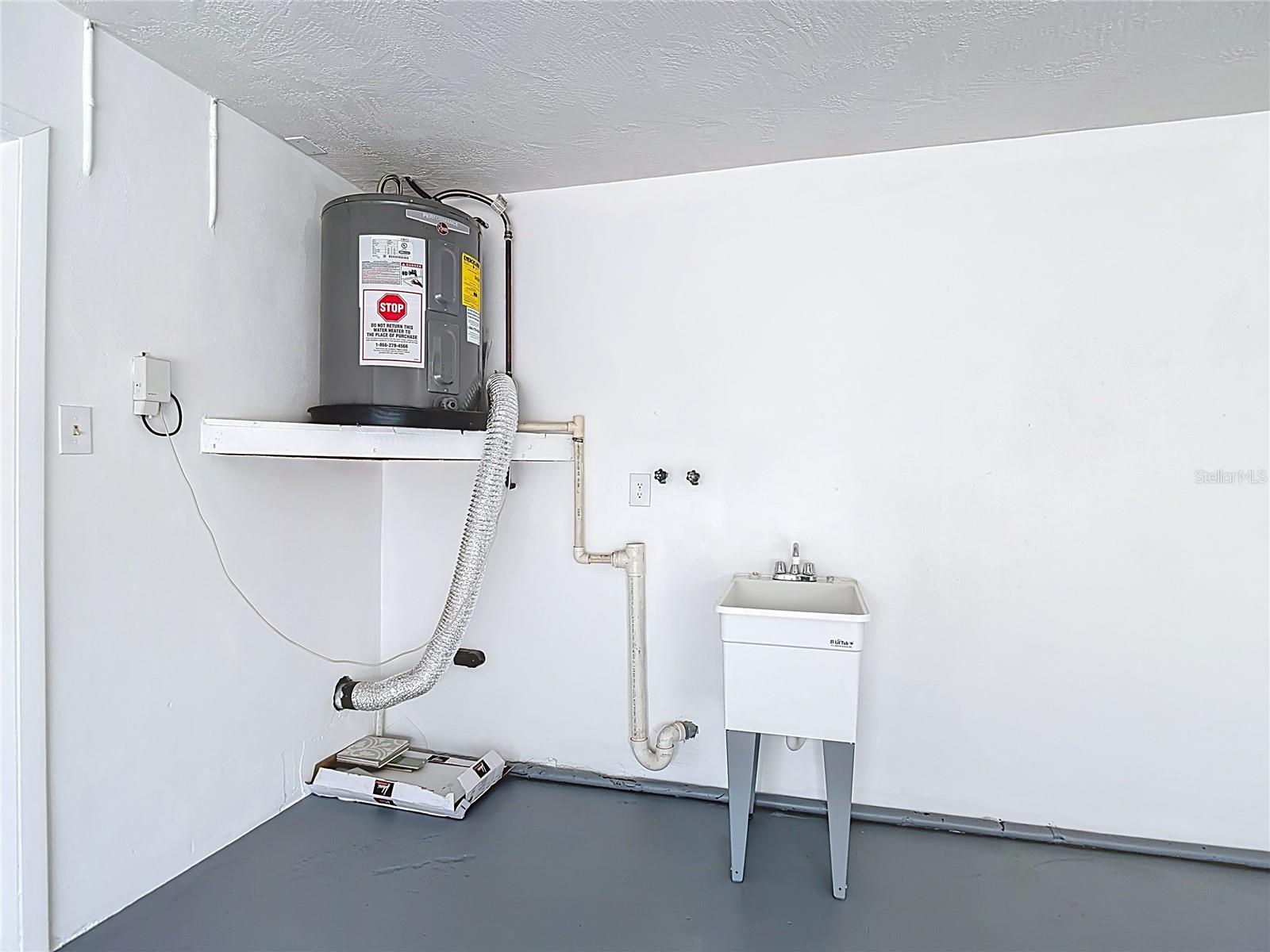 8635 GUM TREE AVE, NEW PORT RICHEY, FL, 34653