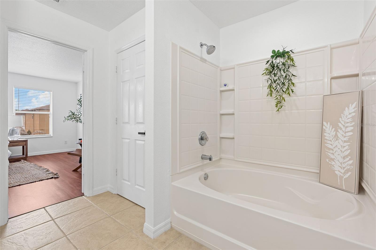 15647 GALBI DR, ORLANDO, FL, 32828