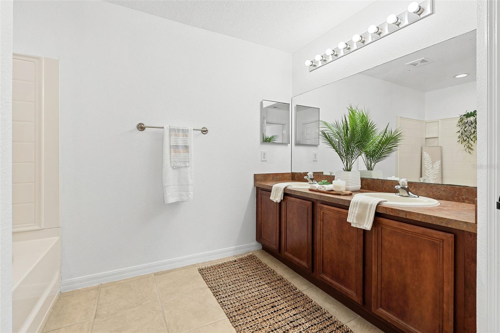 15647 GALBI DR, ORLANDO, FL, 32828