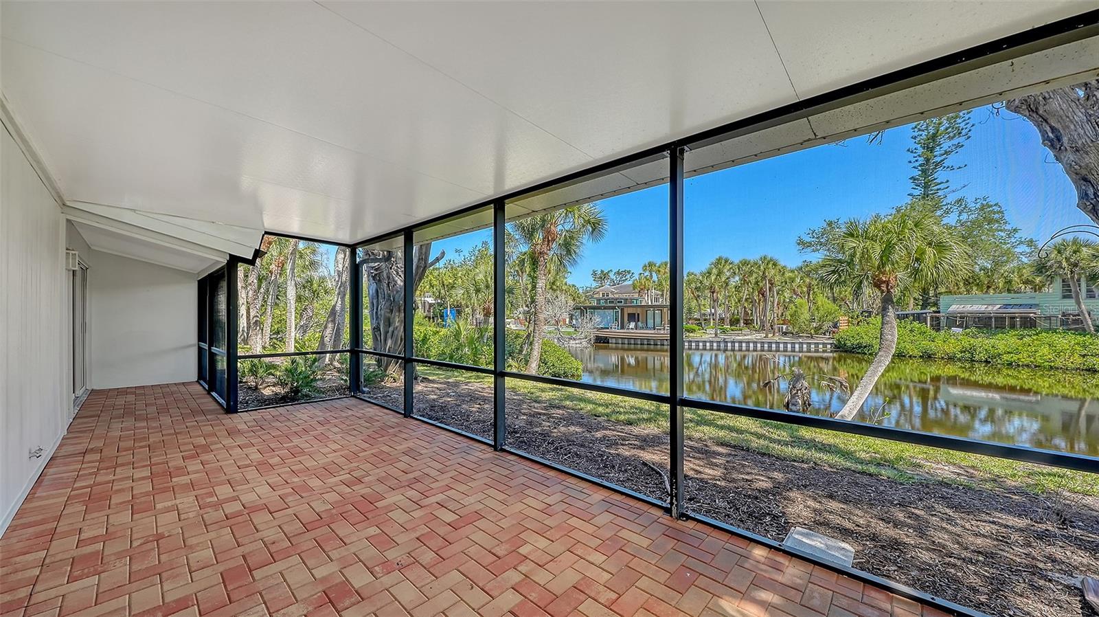 239 HOURGLASS WAY #V7, SARASOTA, FL, 34242