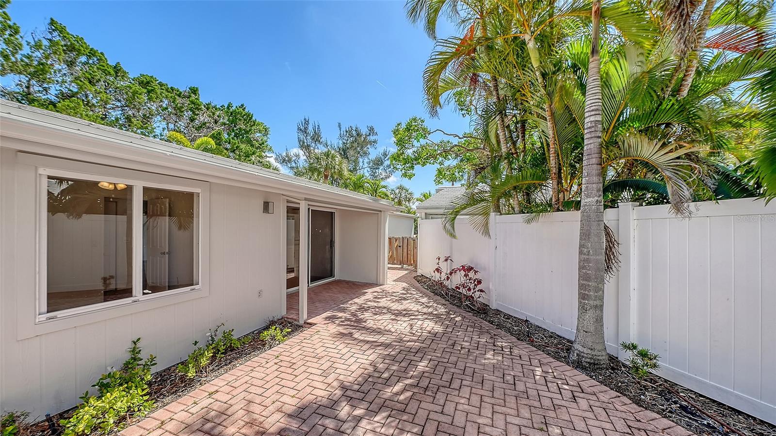 239 HOURGLASS WAY #V7, SARASOTA, FL, 34242