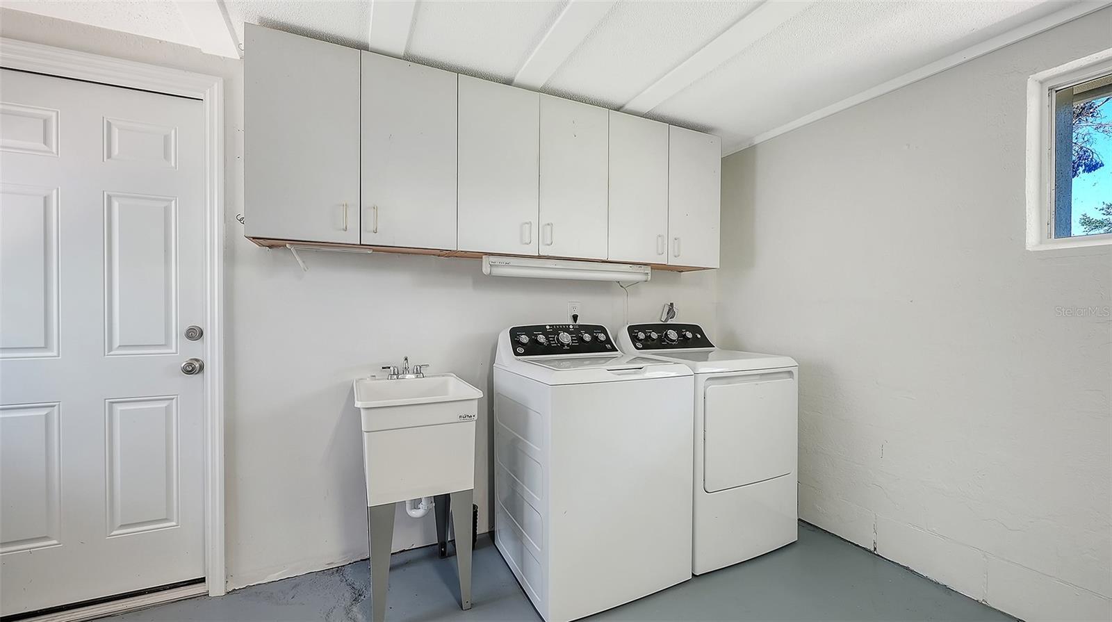 239 HOURGLASS WAY #V7, SARASOTA, FL, 34242