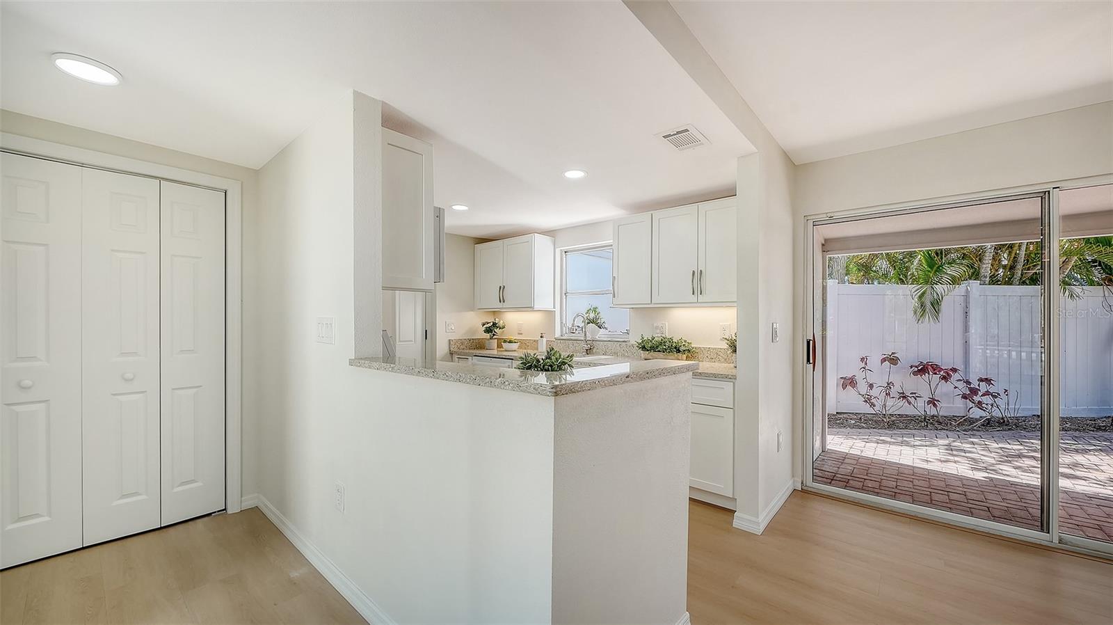 239 HOURGLASS WAY #V7, SARASOTA, FL, 34242