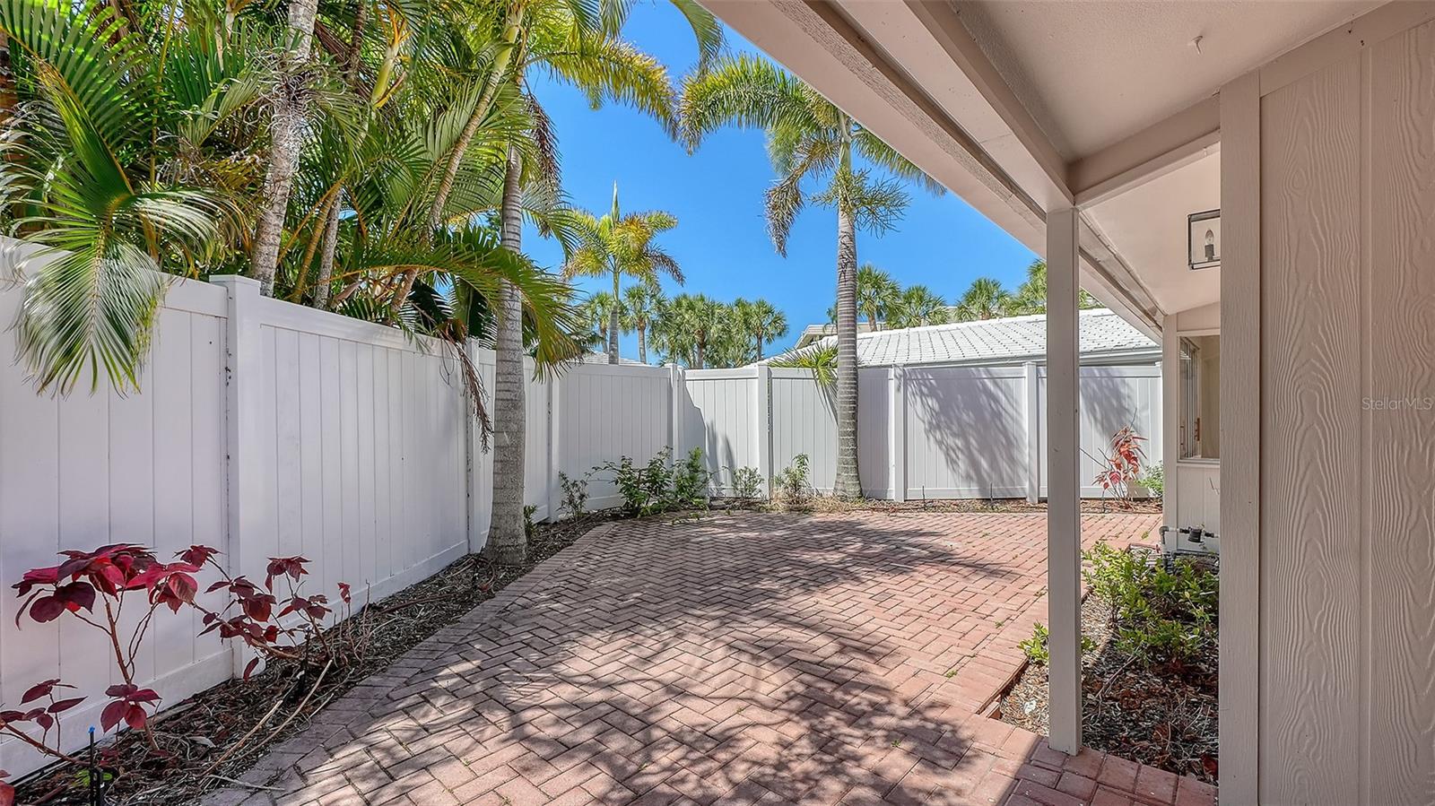 239 HOURGLASS WAY #V7, SARASOTA, FL, 34242
