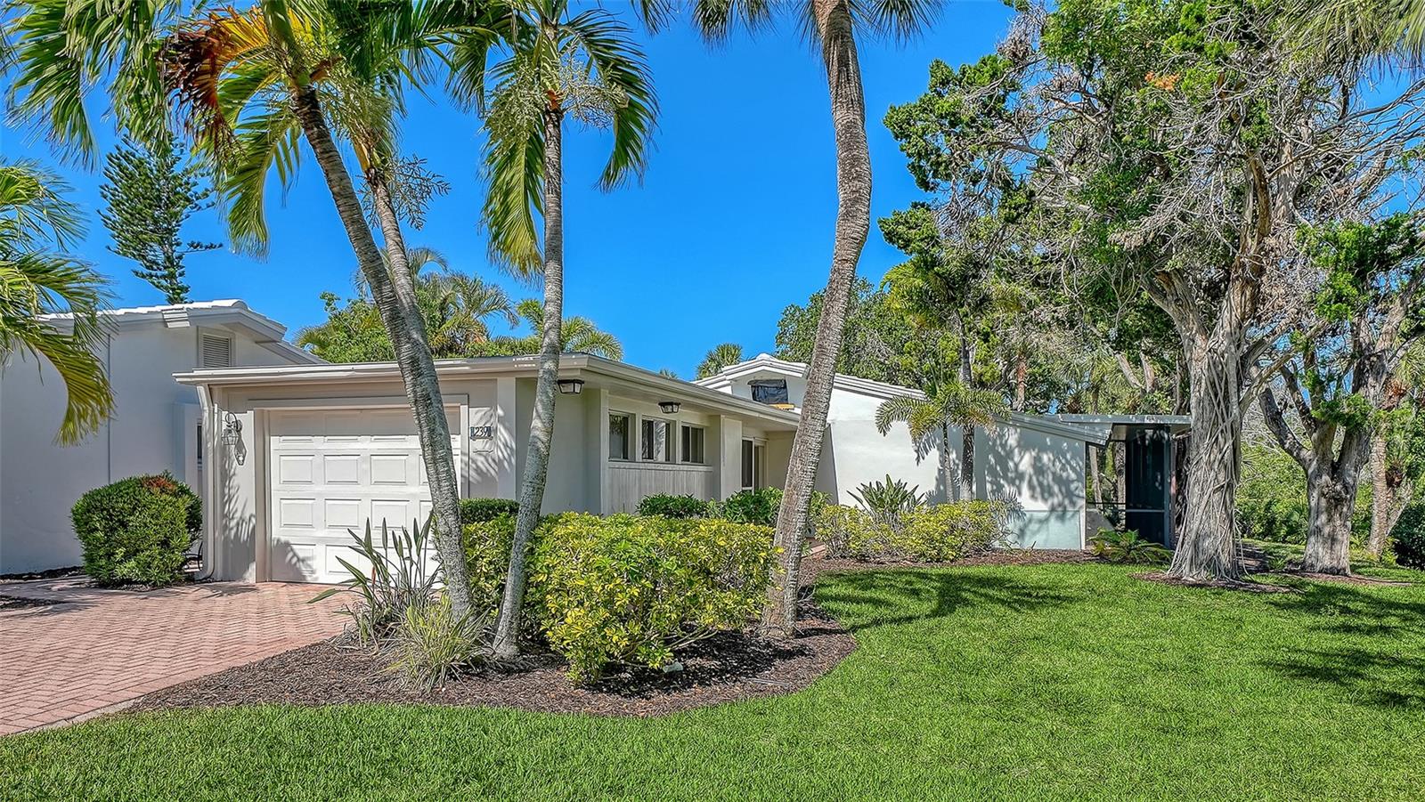 239 HOURGLASS WAY #V7, SARASOTA, FL, 34242