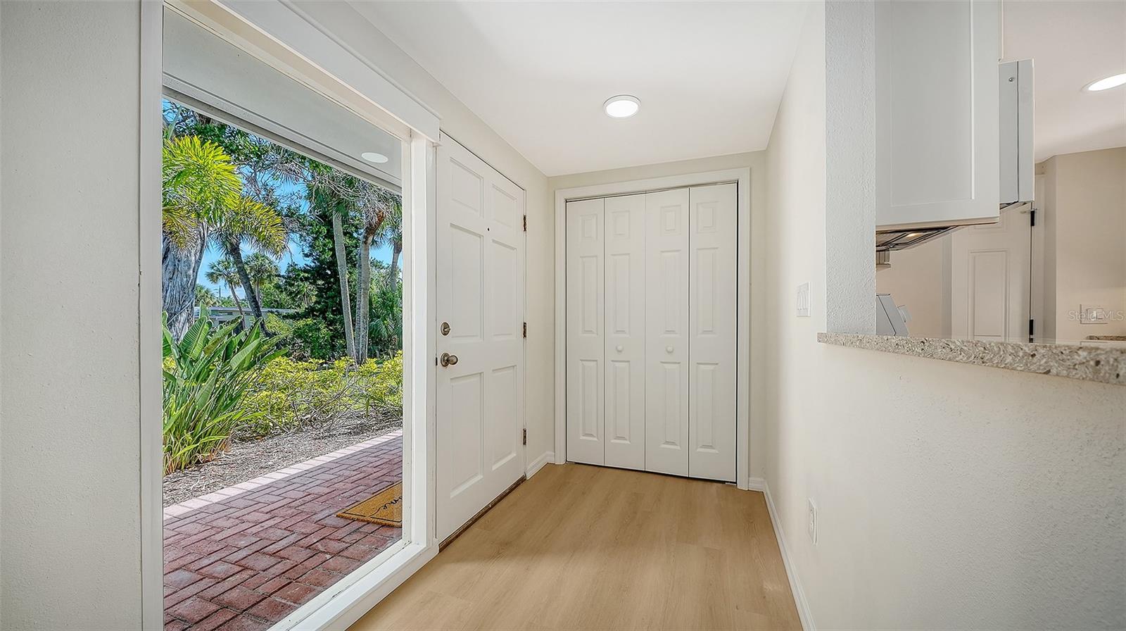 239 HOURGLASS WAY #V7, SARASOTA, FL, 34242