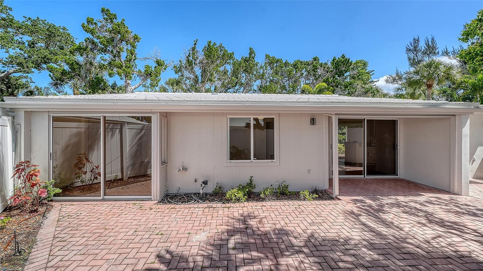 239 HOURGLASS WAY #V7, SARASOTA, FL, 34242