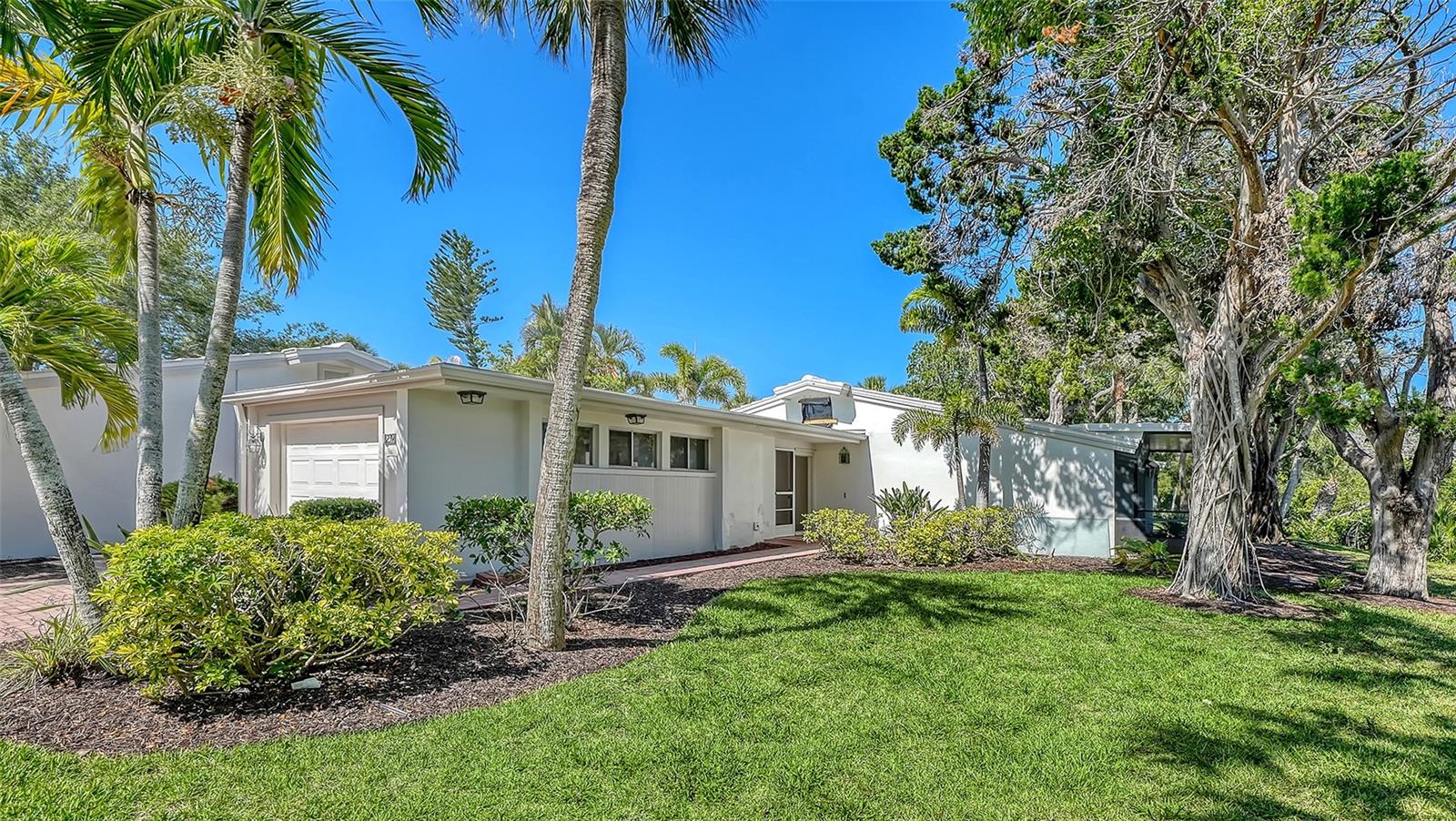 239 HOURGLASS WAY #V7, SARASOTA, FL, 34242