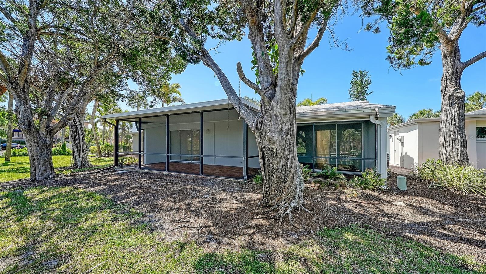 239 HOURGLASS WAY #V7, SARASOTA, FL, 34242
