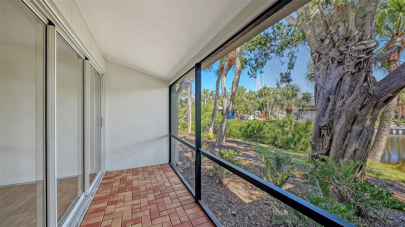 239 HOURGLASS WAY #V7, SARASOTA, FL, 34242