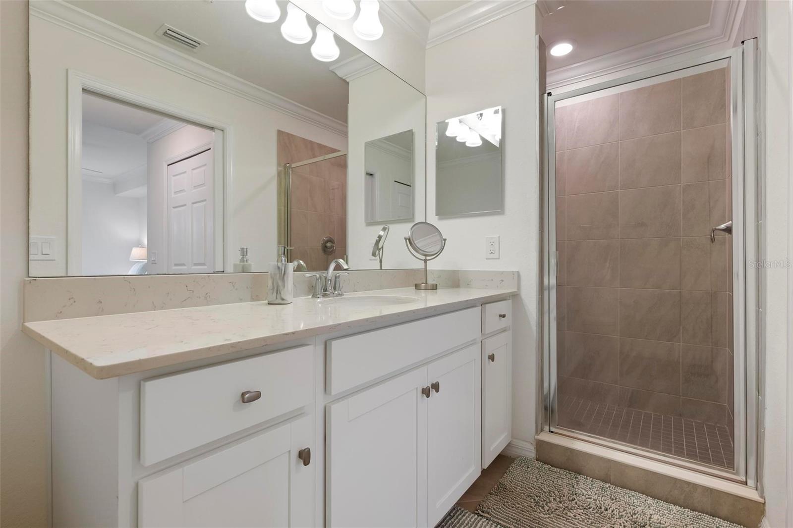 17704 GAWTHROP DR #205, BRADENTON, FL, 34211