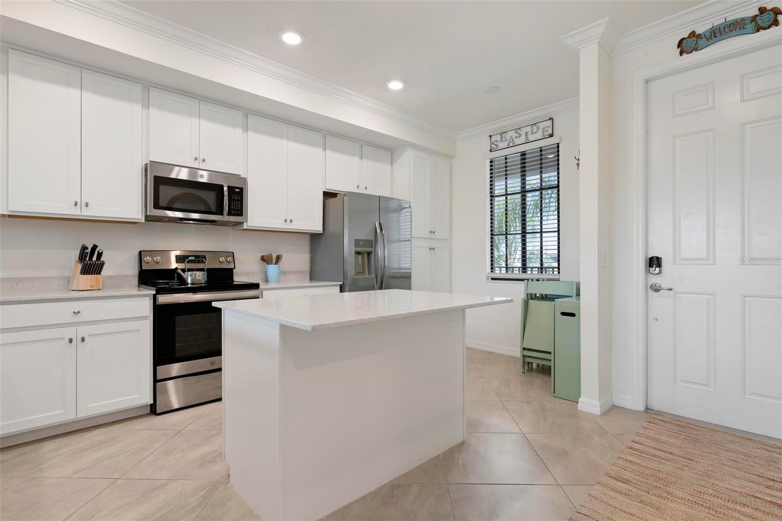 17704 GAWTHROP DR #205, BRADENTON, FL, 34211