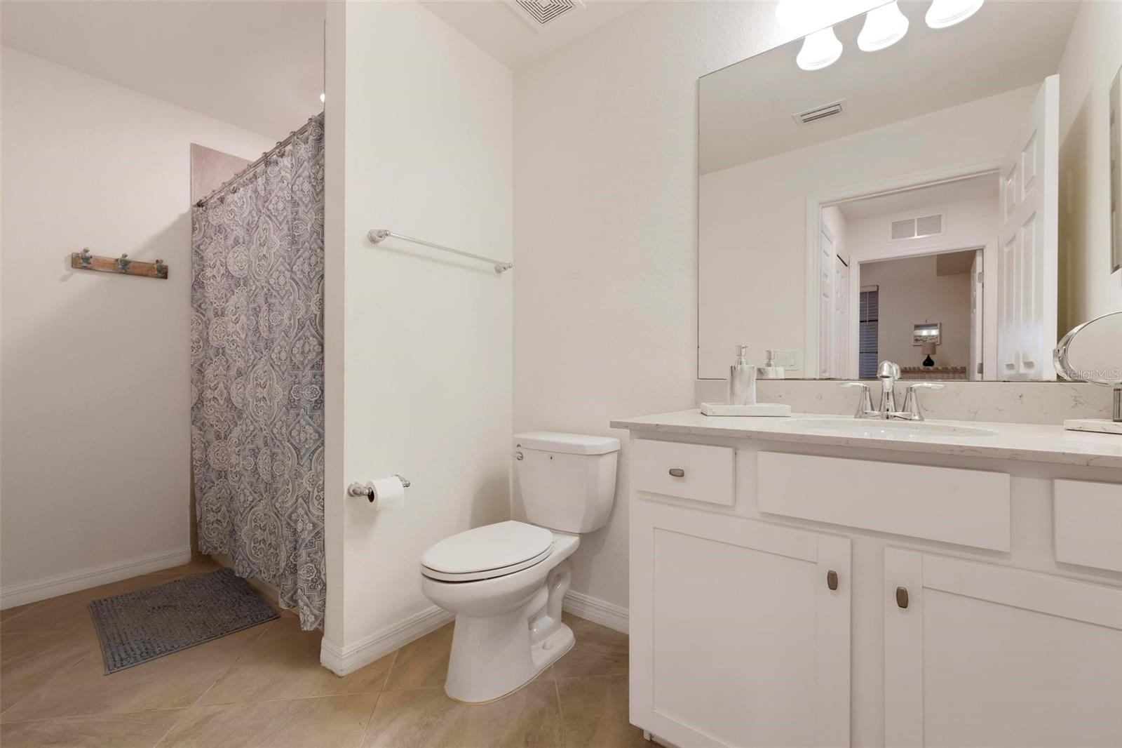 17704 GAWTHROP DR #205, BRADENTON, FL, 34211