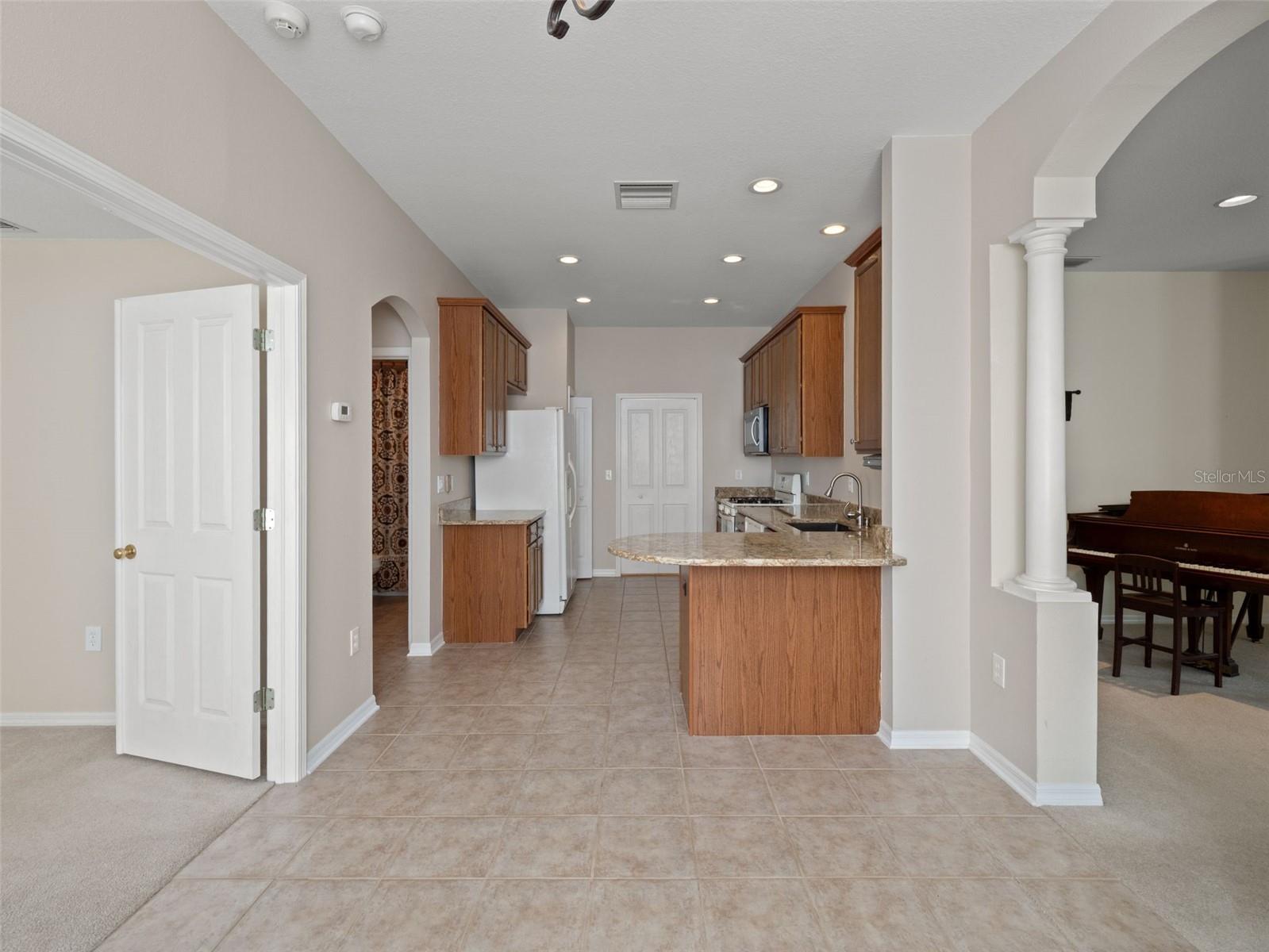 19233 BARRED OWL CT, LAND O LAKES, FL, 34638