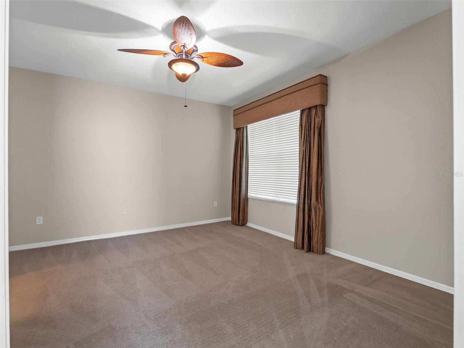 19233 BARRED OWL CT, LAND O LAKES, FL, 34638