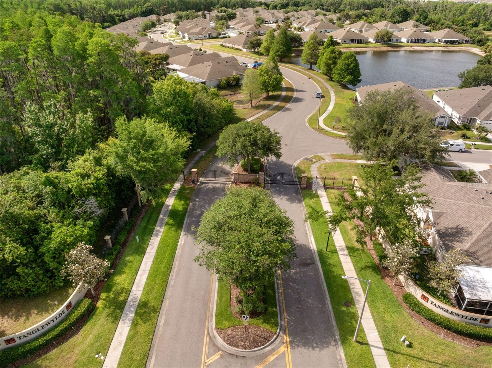 19233 BARRED OWL CT, LAND O LAKES, FL, 34638