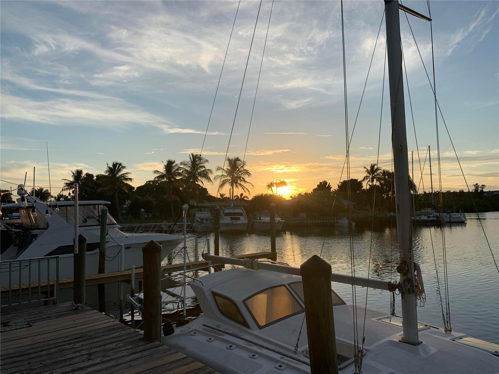 7150 N TAMIAMI TRL #604, SARASOTA, FL, 34243