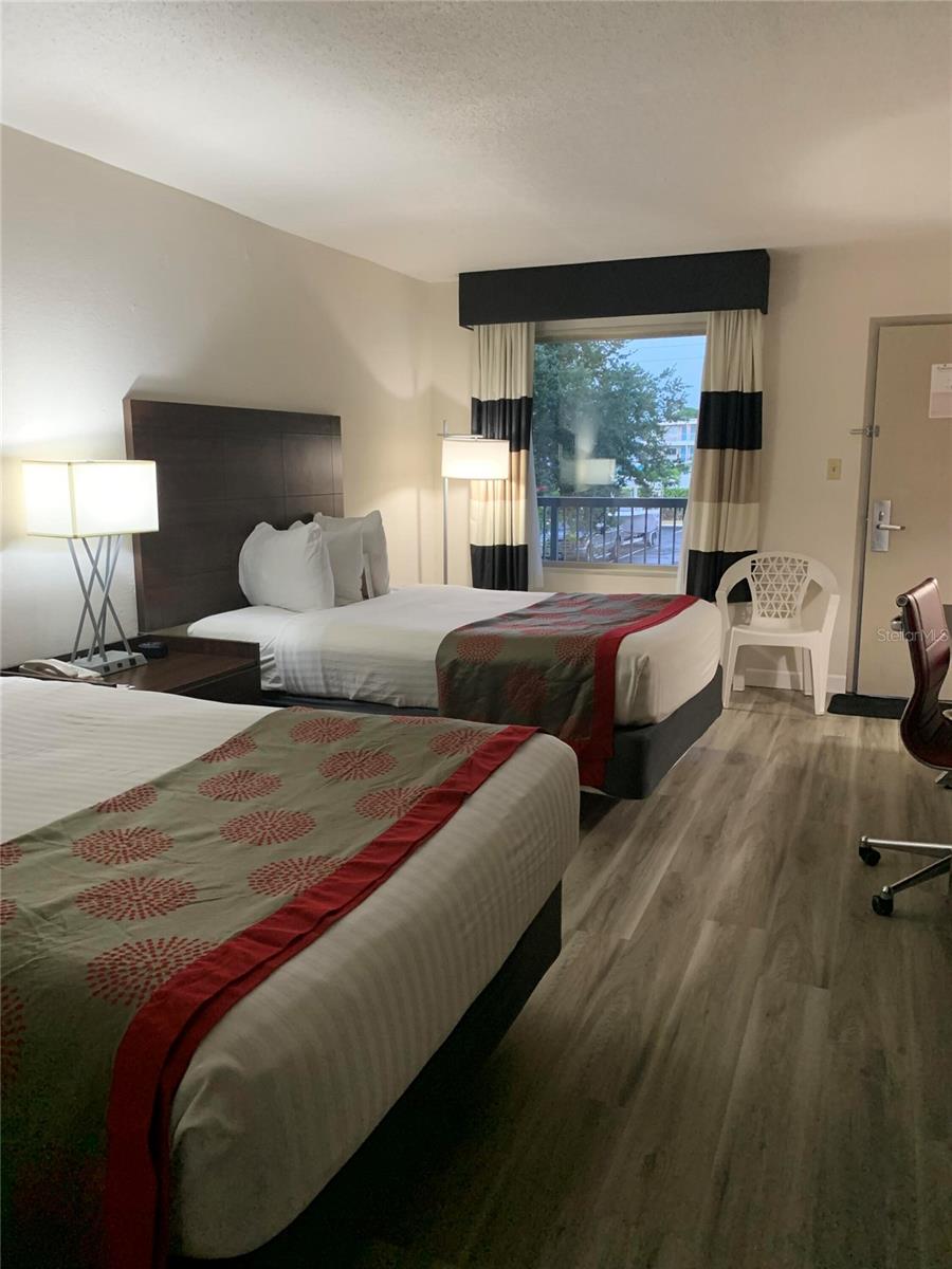 7150 N TAMIAMI TRL #604, SARASOTA, FL, 34243