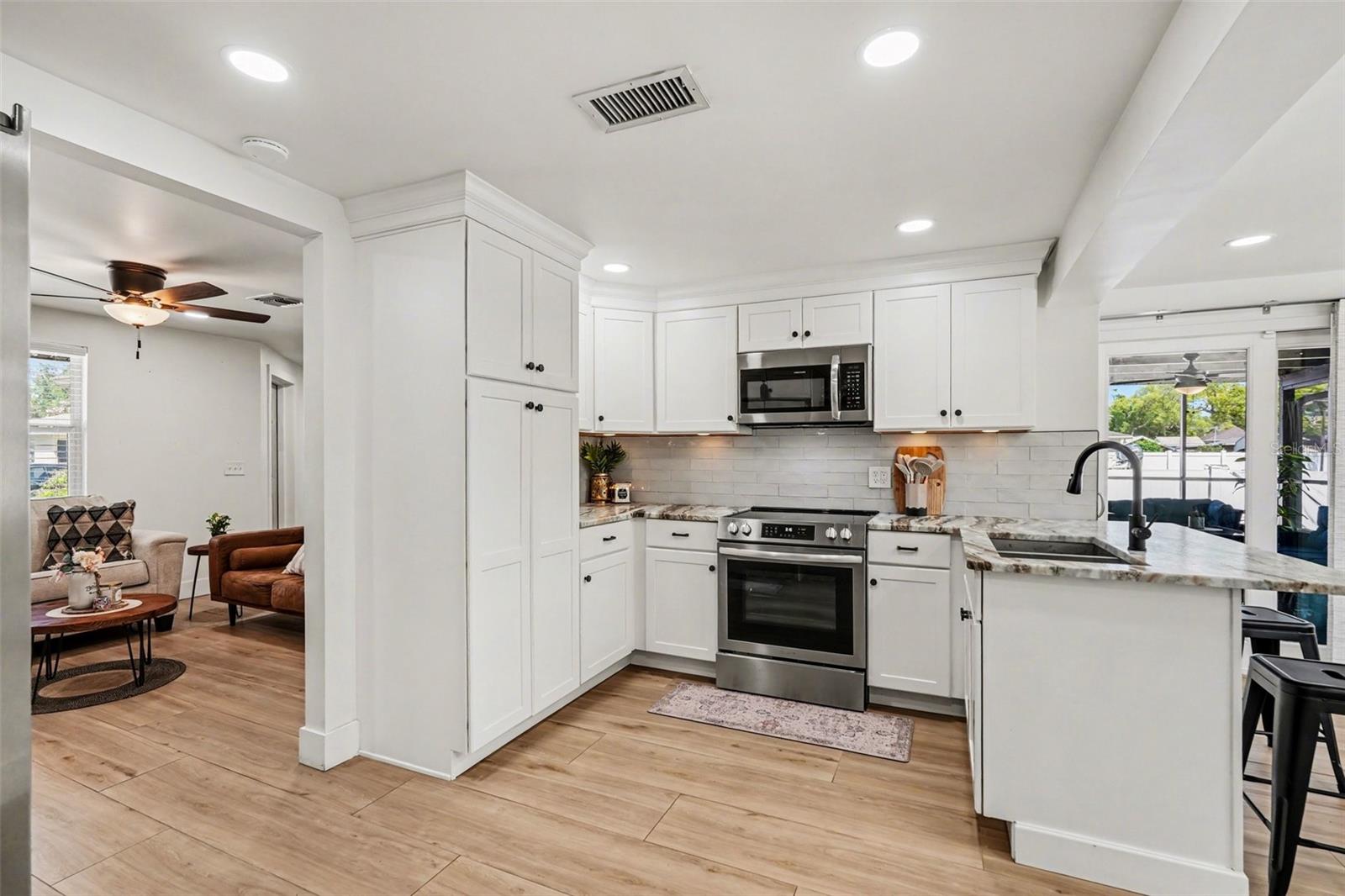 1812 W CRAWFORD ST, TAMPA, FL, 33604