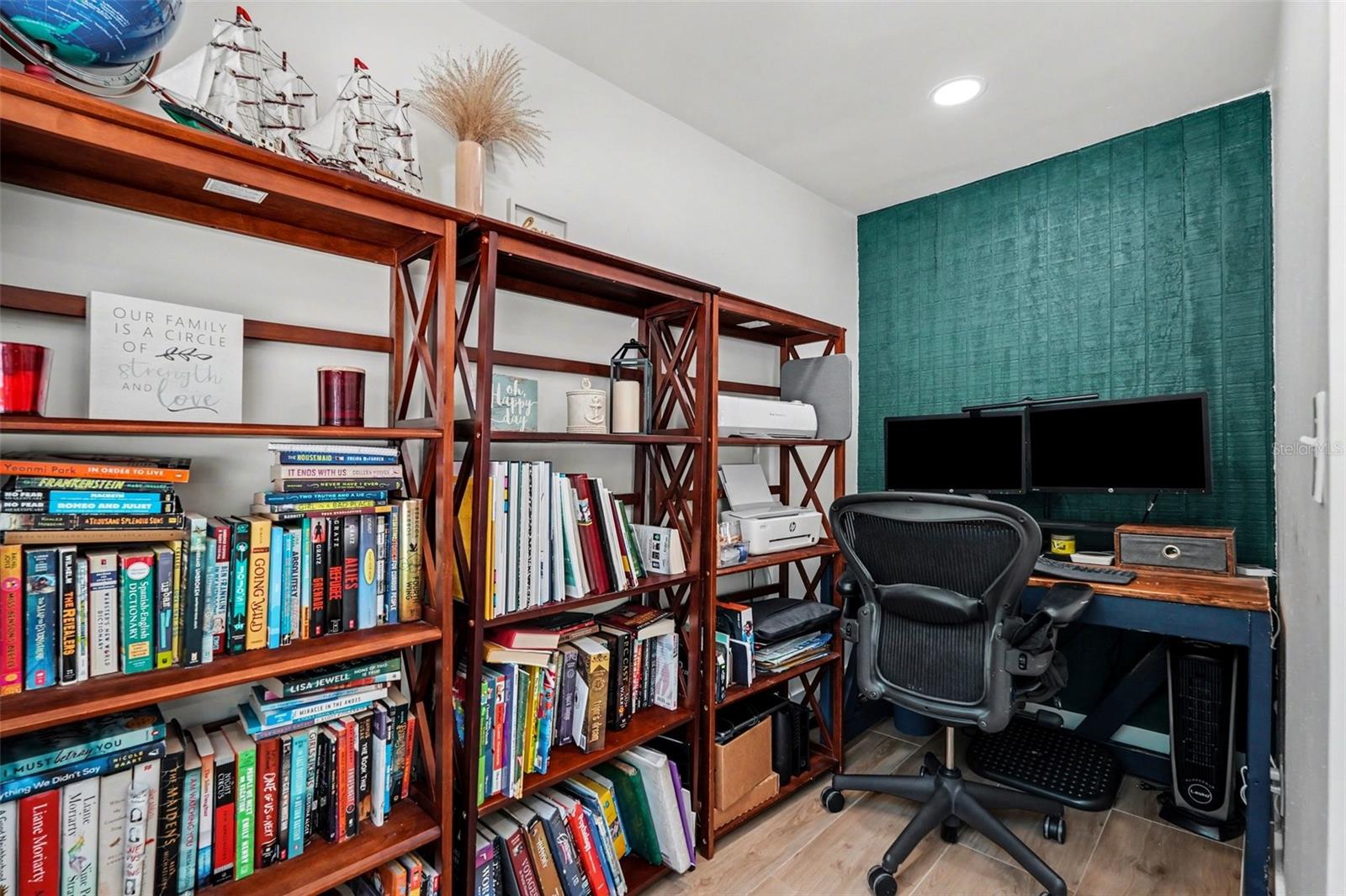 1812 W CRAWFORD ST, TAMPA, FL, 33604