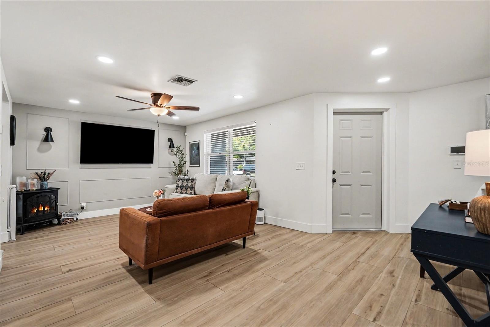 1812 W CRAWFORD ST, TAMPA, FL, 33604