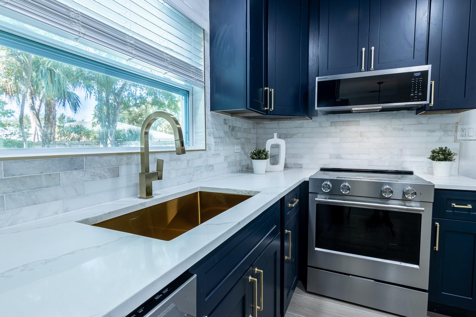 590 45TH ST, SARASOTA, FL, 34234