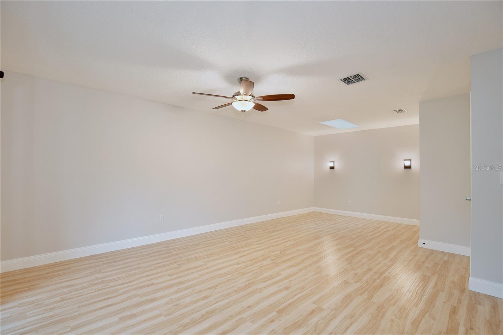 112 HERON BAY CIR, LAKE MARY, FL, 32746