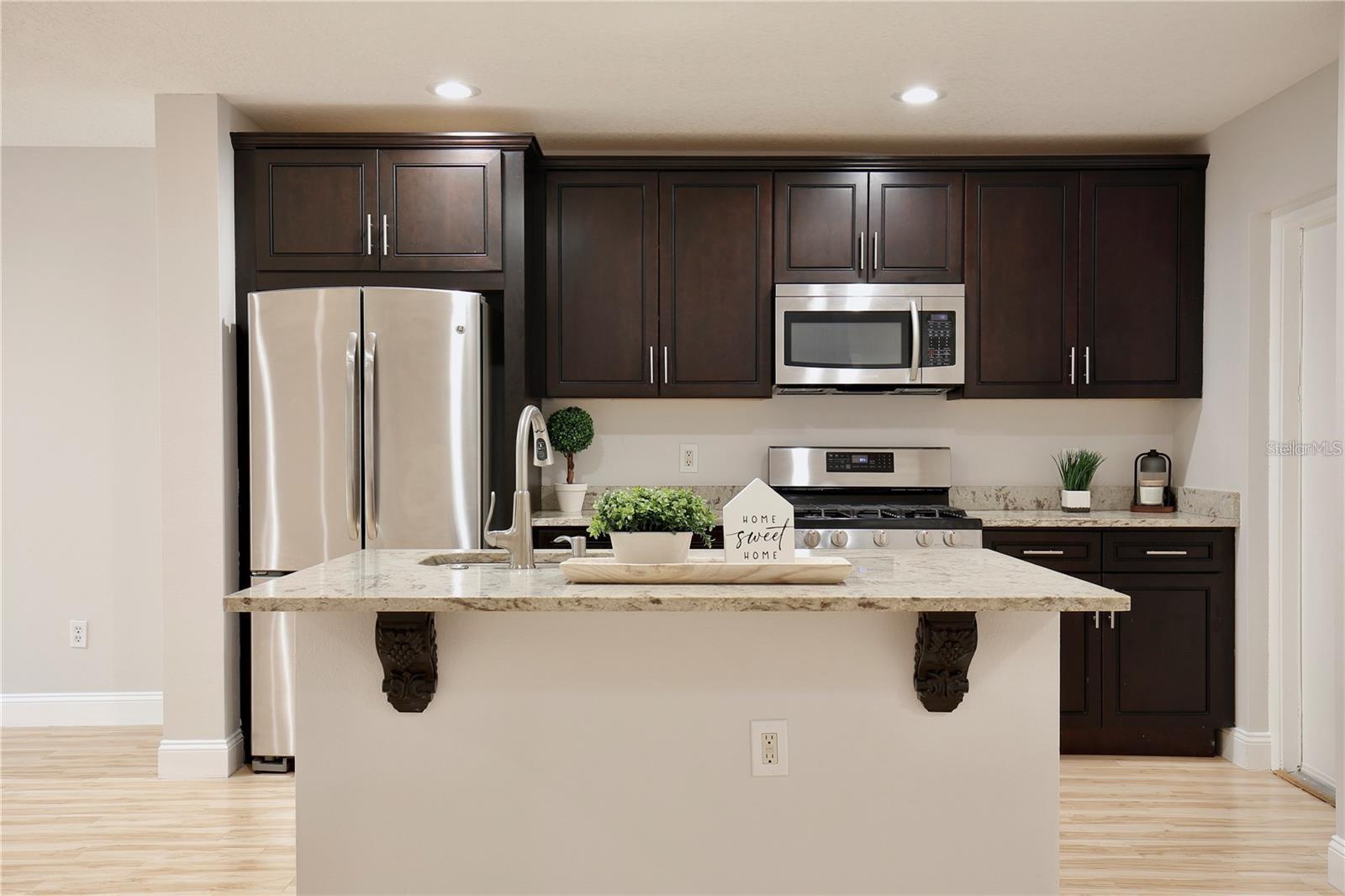 112 HERON BAY CIR, LAKE MARY, FL, 32746