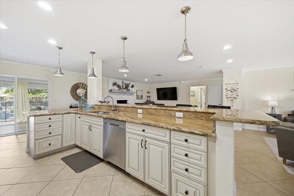 4103 PINAR DR, BRADENTON, FL, 34210