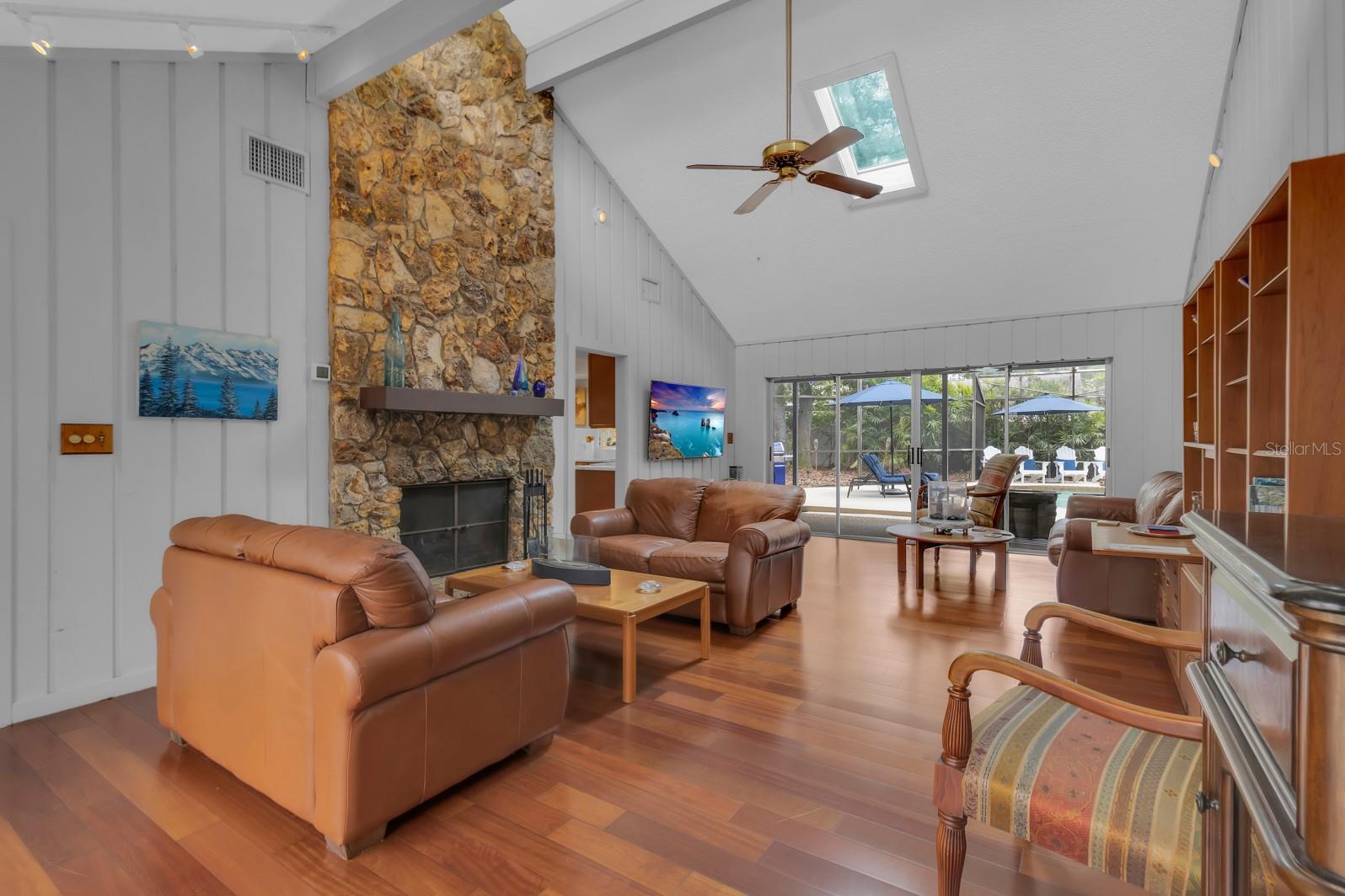 318 VALLEY DR, LONGWOOD, FL, 32779