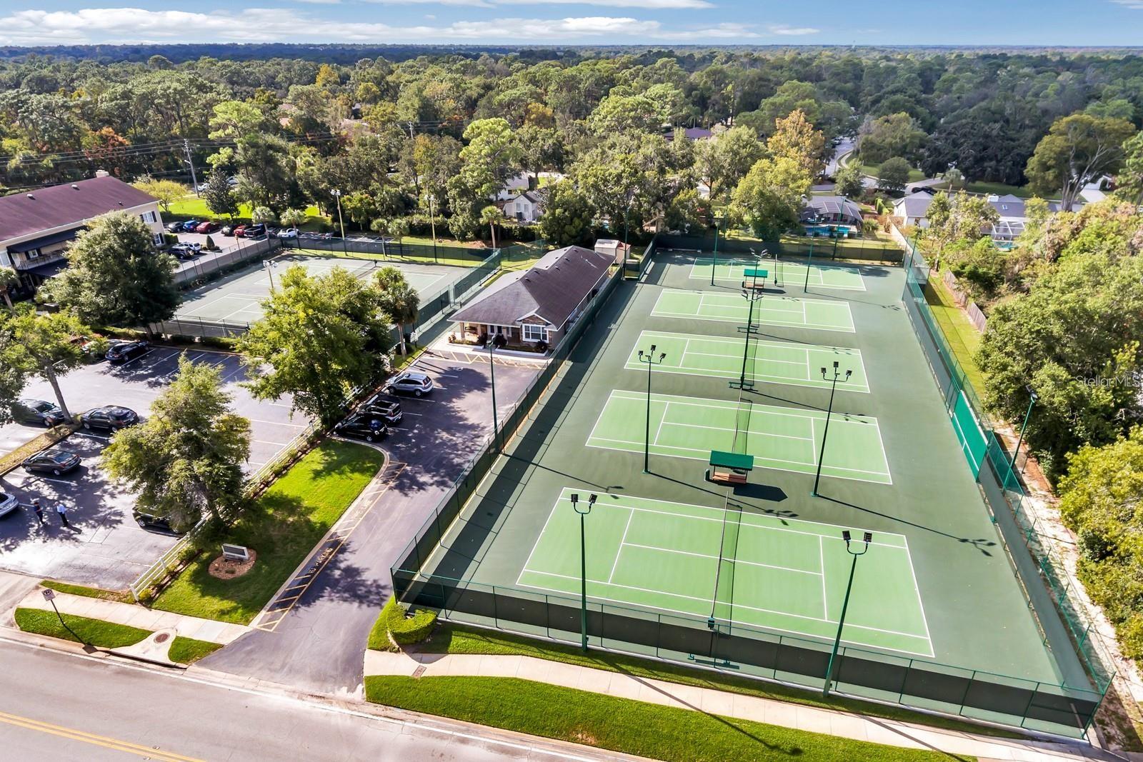 318 VALLEY DR, LONGWOOD, FL, 32779