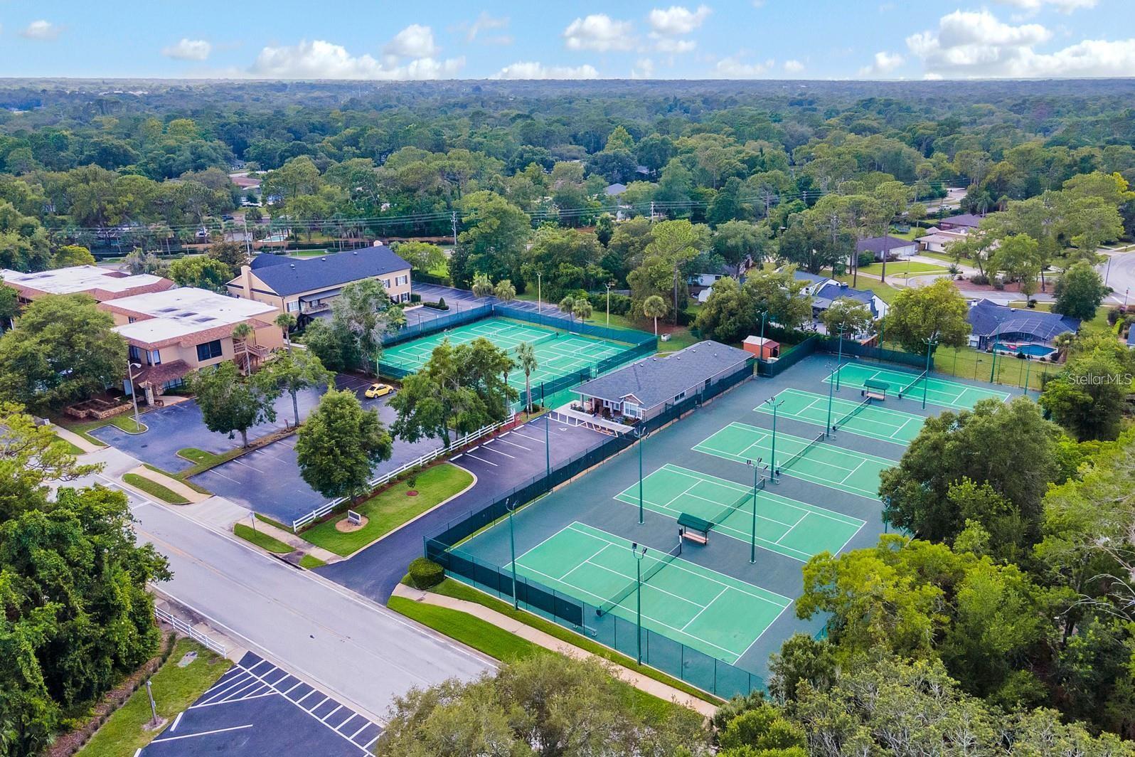 318 VALLEY DR, LONGWOOD, FL, 32779