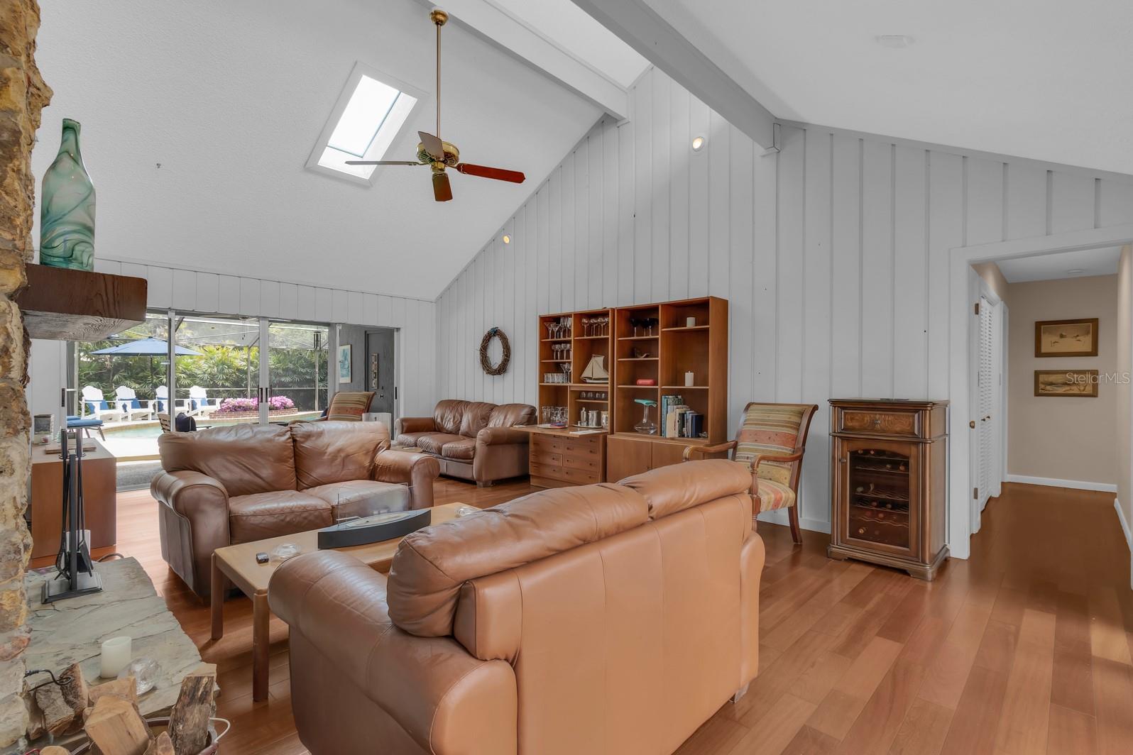 318 VALLEY DR, LONGWOOD, FL, 32779