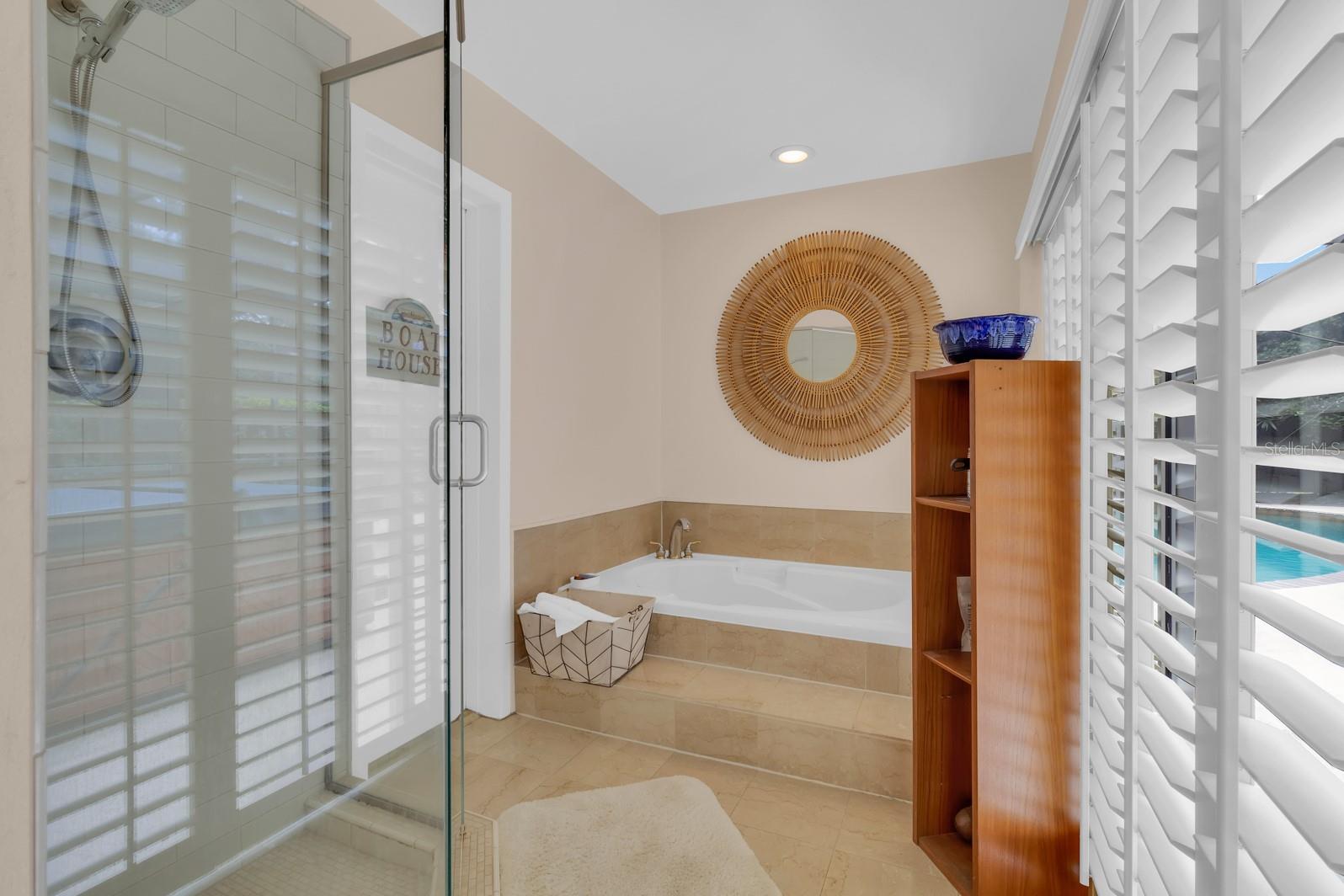 318 VALLEY DR, LONGWOOD, FL, 32779